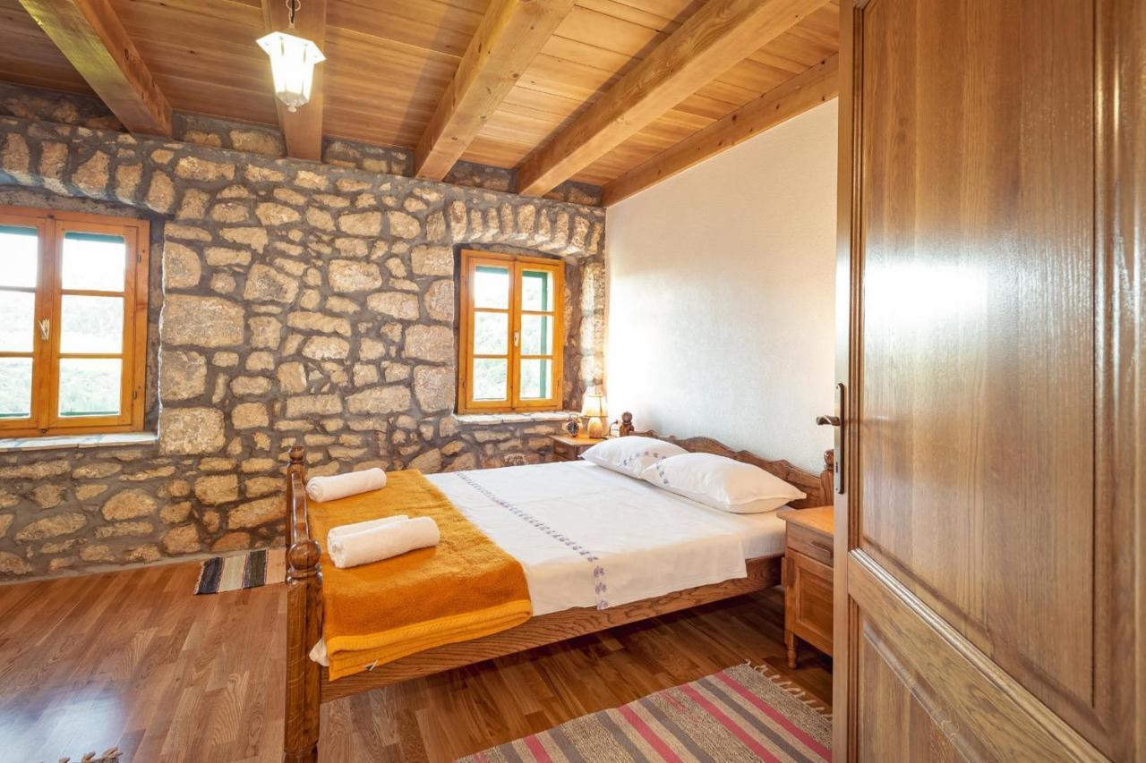 Villa Lazini Dvori Stasevica Luaran gambar