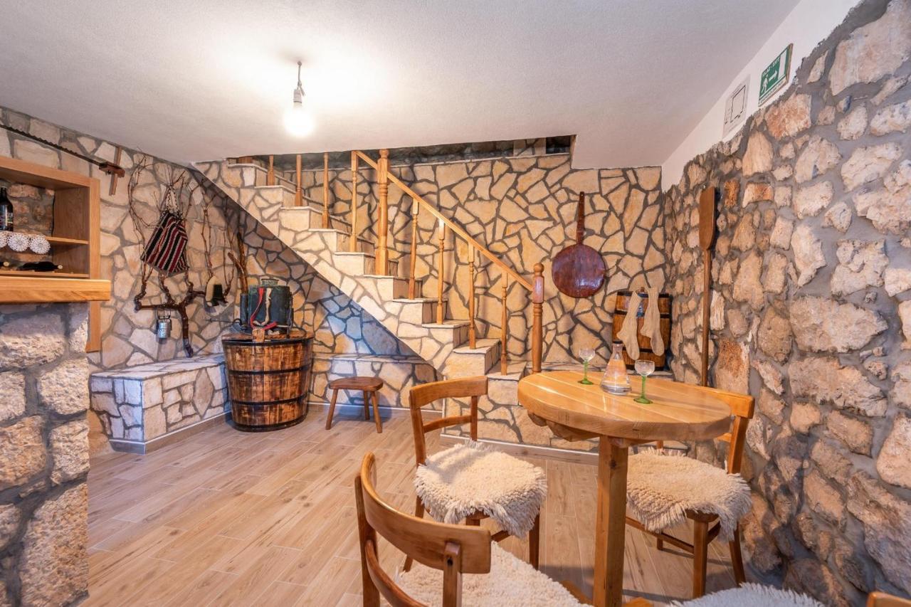 Villa Lazini Dvori Stasevica Luaran gambar