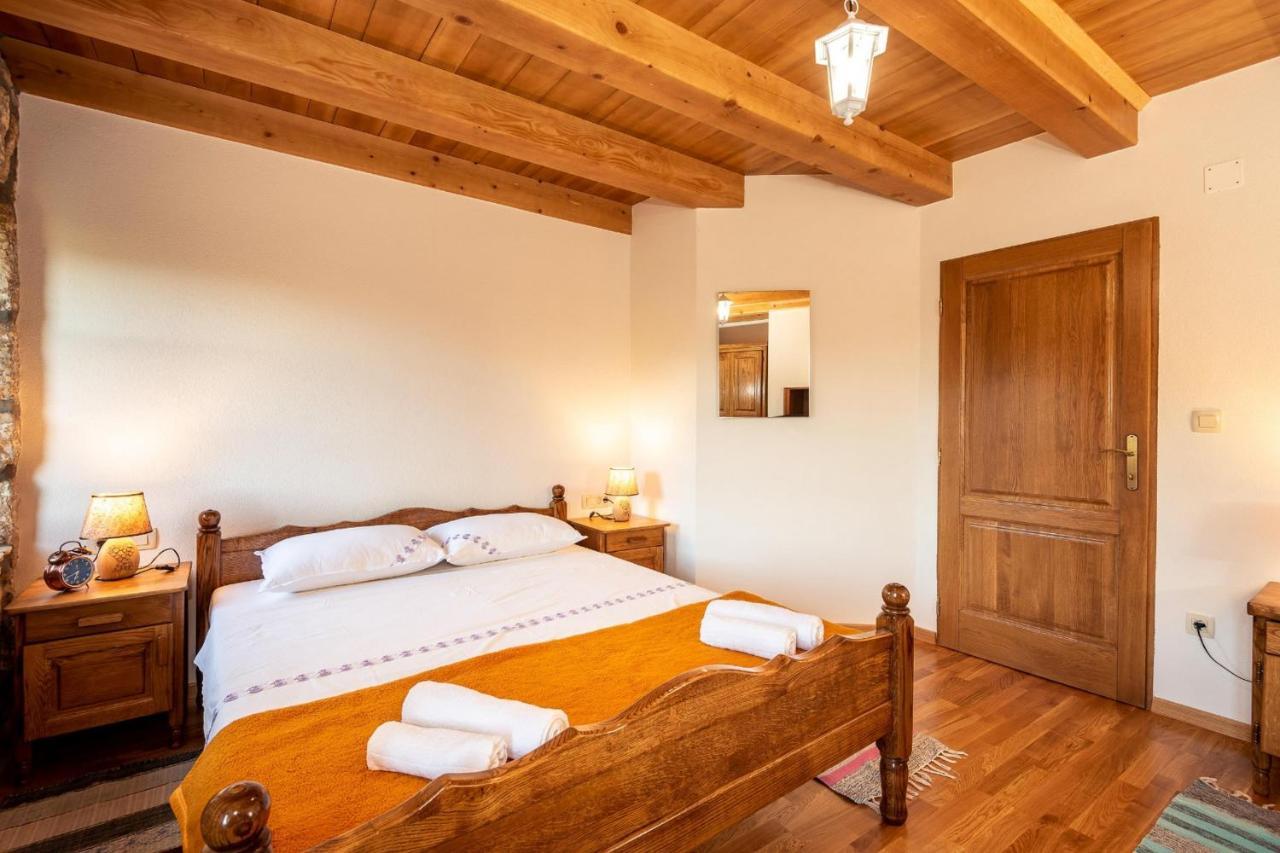 Villa Lazini Dvori Stasevica Luaran gambar